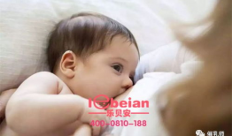 宝宝吃母乳视频,母爱传递的美好画面