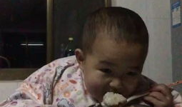 小朋友吃饭视频,宝宝吃饭视频集锦